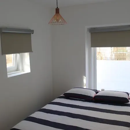 Beach, Surf And City - 2 Bedroom *