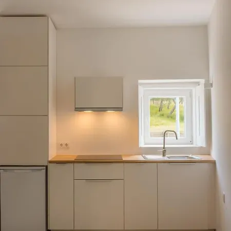 Beach, Surf And City - 2 Bedroom * Trafaria
